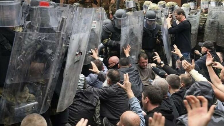 Sulmuan KFOR-in dhe Policinë e Kosovës gjatë protestave në maj të 2023-së në Zveçan, ngritet aktakuzë ndaj një të dyshuari  