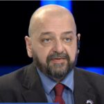 Ish-deputeti serb: Vuçiqi po shkatërron vetveten, sovraniteti në veri është i dukshëm