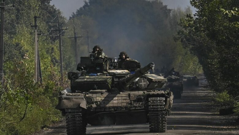 Gënjyen eprorët se kanë avancuar dhe marrë nën kontroll vendbanime ukrainase, arrestohen komandantët rusë për deklarime të rrejshme