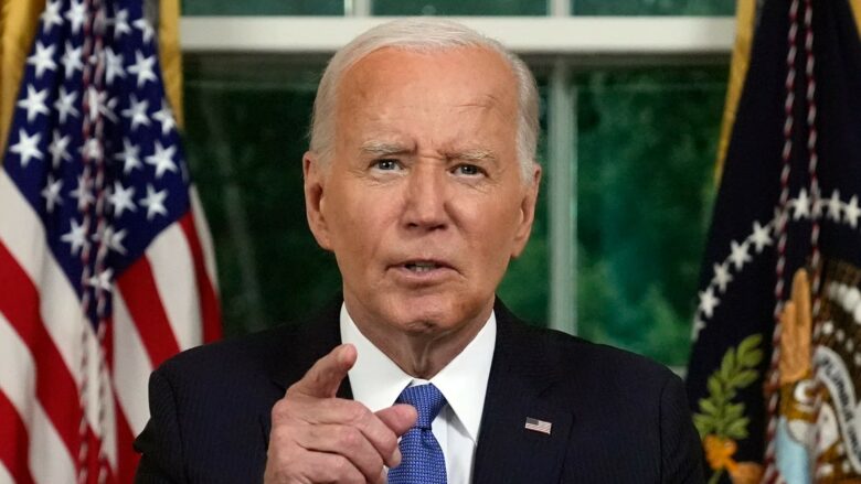 Biden u thotë votuesve të ‘bëjnë histori’ ndërsa po kalon një ditë të qetë në Shtëpinë e Bardhë