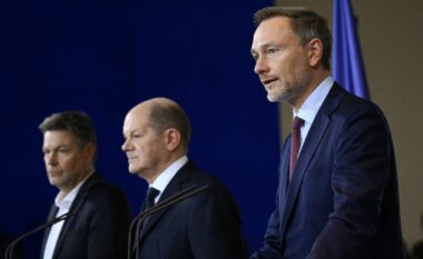 Qeveria e koalicionit gjerman prishet pasi Scholz shkarkoi ministrin e tij të Financave