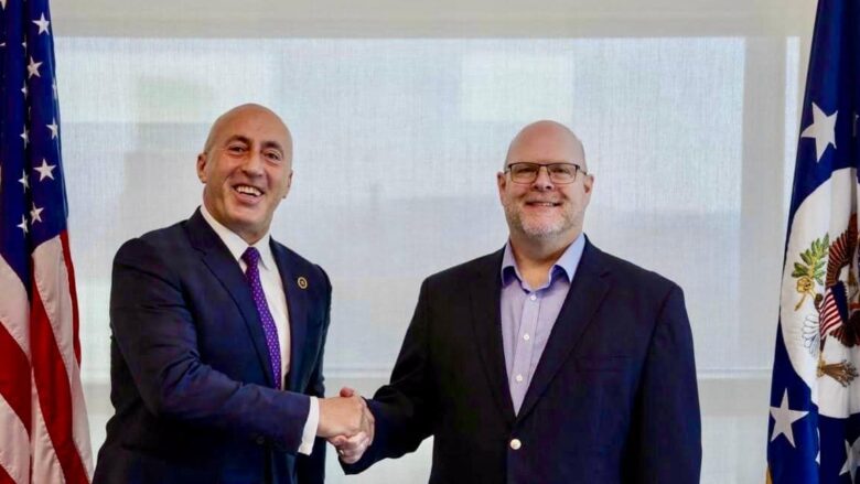 Haradinaj takon ambasadorin amerikan, flasin për anëtarësimin e Kosovës në NATO