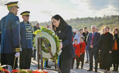 Osmani betohet në Prekaz: Do ta mbrojmë çdo cep të Kosovës