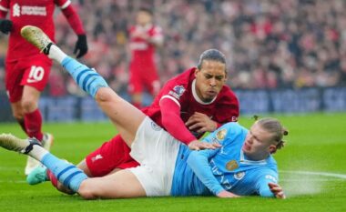 Man City dhe Liverpooli përplasen për të njëjtin objektiv