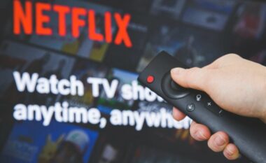 Netflix po bën një spastrim të madh: Dihet cilët tituj do të “mbijetojnë”