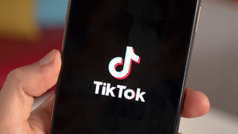 TikTok integron Spotify dhe Apple Music në mënyrë që të mund të ndani këngët tuaja të preferuara