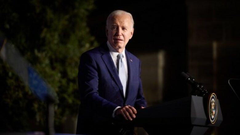 Biden kërkon 24 miliardë dollarë të tjera për Ukrainën dhe “rimbushjen e stoqeve të armëve të SHBA-së”