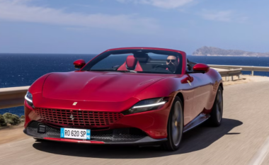 Ferrari prodhon “një veturë më pak se sa kërkon tregu”, por pse?