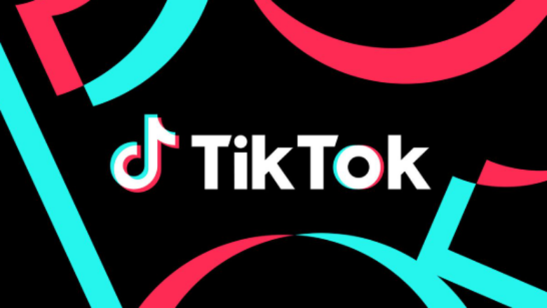 TikTok do të ndalojë filterat e bukurisë për adoleshentët