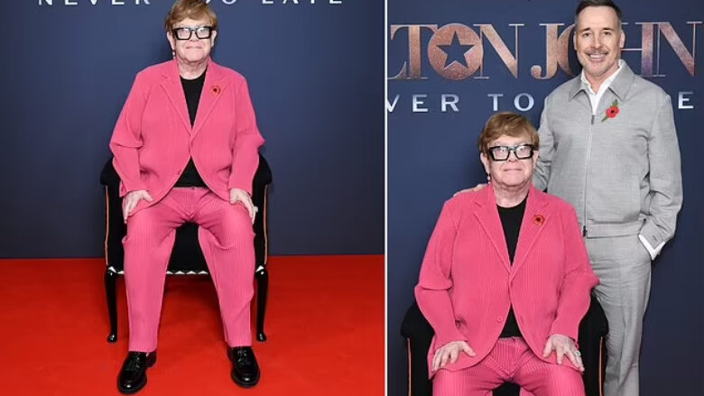 Elton John i ulur në karrige gjatë premierës së filmit të ri, ndërsa mbështetet nga burri i tij 62-vjeçar