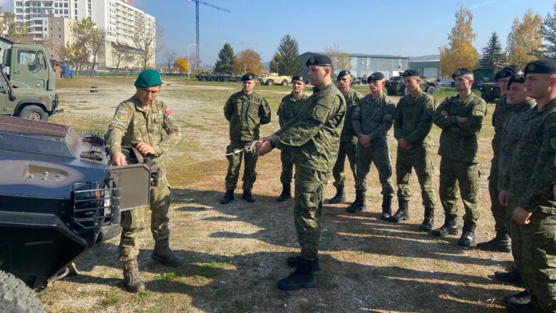 Instruktorët nga ushtria turke trajnojnë FSK-në