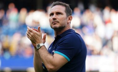 Lampard gjen punë pas 18 muajsh, emërohet si trajner i ekipit nga Championship