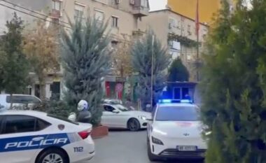 Lëvizte i armatosur në Tiranë, forcat “Shqiponja” arrestojnë 42-vjeçarin