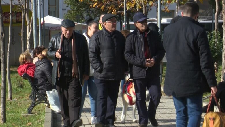 Plakja e popullsisë në Shqipëri, sfidë shërbimet për moshën e tretë