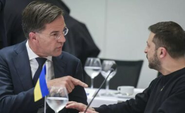 Rutte i NATO-s qorton Zelenskyn për kritikat ‘e padrejta’ të Scholz-it për refuzimin e raketave Taurus