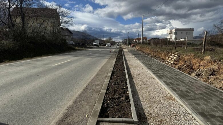 Rruga kryesore “Ahmet Kaçiku” në Kaçanik bëhet me shteg të çiklizmit dhe infrastrukturë përcjellëse