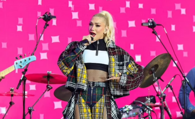 Gwen Stefani u jep fansave një pasqyrë të rrallë për jetën e saj personale dhe mëmësinë: Nuk është ashtu siç mendoni ju