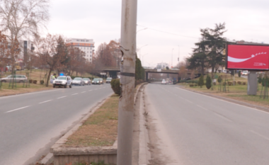 Protesta e banorëve në ‘Rrugën e Plastikave’ në Shkup, në vesh të shurdhër – Qyteti i Shkupit si përgjigjet as Ganiut për vendosjen e sinjalistikave