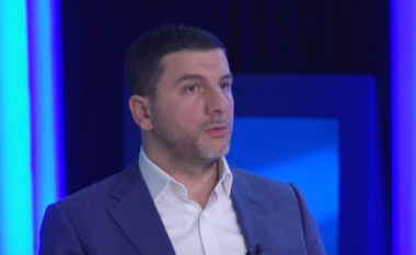 Krasniqi tregon pse Bedri Hamza “është njeriu i duhur” për kryeministër të Kosovës