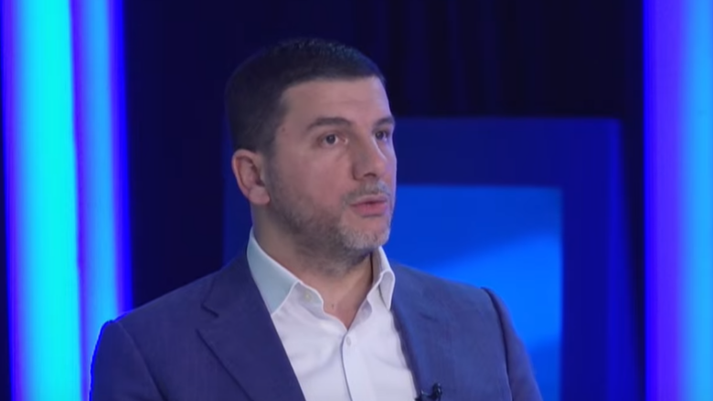 Krasniqi tregon pse Bedri Hamza “është njeriu i duhur” për kryeministër të Kosovës