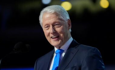 Bill Clinton shtrohet në spital – pasi ka pasur ethe