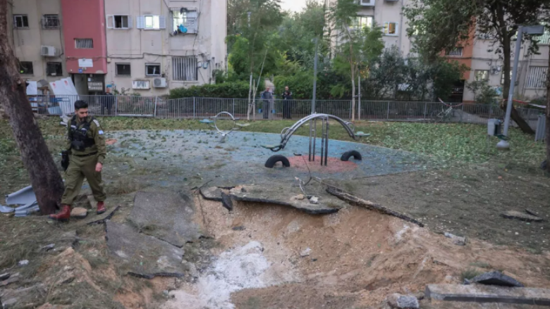 Houthit sulmojnë me raketa Tel Avivin, shefi i OKB-së paralajmëron përshkallëzime në rajon