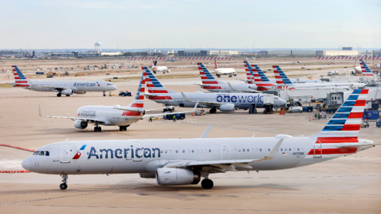 American Airlines detyrohet të ndalojë të gjitha fluturimet