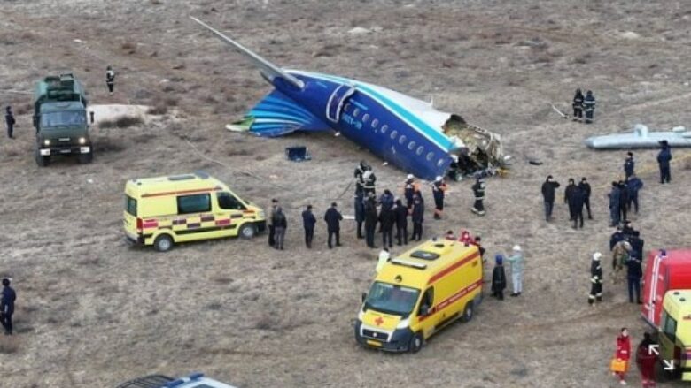 Analisti britanik i aviacionit hedh poshtë teorinë e rusëve se zogjtë rrëzuan aeroplanin në Kazakistan