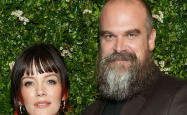 Ndahen Lilly Allen dhe David Harbour