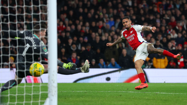 Gabriel Jesus kalon Arsenalin në gjysmëfinale të EFL Cup me het-trikun e tij