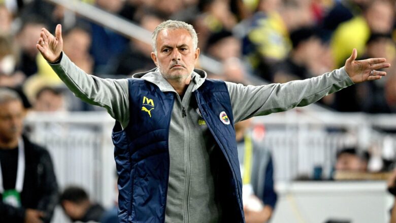 Mourinho më në fund ka folur për operacionin urgjent që e detyroi të largohej nga Fenerbahce