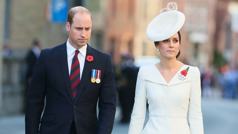 Kate Middleton dhe Princi William publikuan një kartolinë tradicionale të Krishtlindjeve