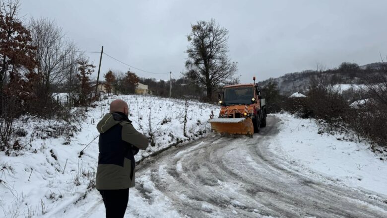 Aksion për pastrimin e borës në Gjilan, Ibrahimi apelon qytetarët për kujdes dhe raportim të vështirësive në rrugë