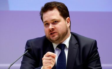 Deputeti danez i Parlamentit Evropian zgjedh një fjalë të pazakontë që t’i përgjigjet Trumpit për deklaratën e blerjes së Grenlandës