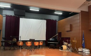 Drejtoria e Arsimit në Gjakovë merr vendim: Salla e shkollës së muzikës “Prenk Jakova”, nuk do të përdoret për aktivitete të paautorizuara