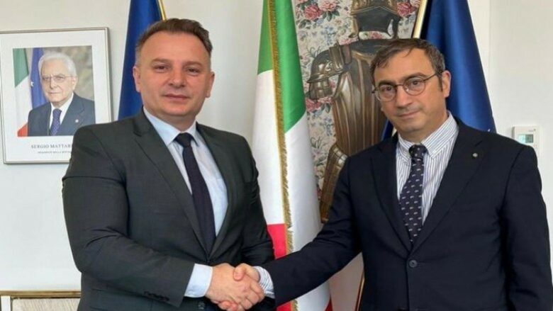 Ambasadori italian në NATO: Të përkushtuar për të ruajtur paqen dhe sigurinë në Kosovë