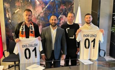 Zyrtare: Sokol Cikalleshi dhe Endri Çekiçi nënshkruajnë me Adanaspor