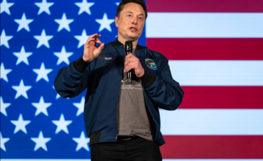 Mësohet shuma që Elon Musk mund ta ofrojë për ta blerë Liverpoolin