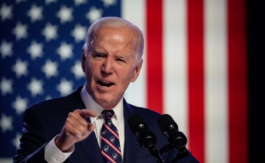 Joe Biden i drejtohet kombit në fjalimin lamtumirës