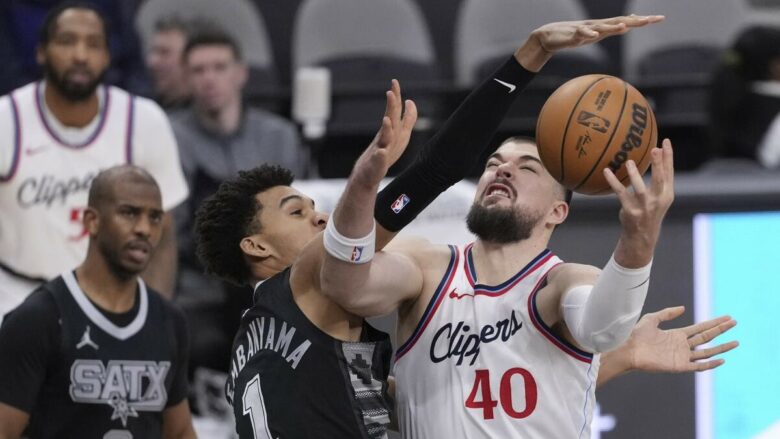 Clippers marrin fitore të rëndësishme në udhëtim te Spurs