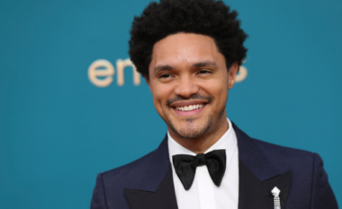 Trevor Noah rikthehet sërish si prezantues i çmimeve Grammy 2025