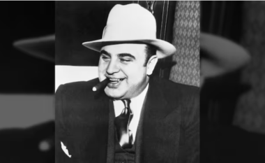 Al Capone e donte si të dashurën – pistoleta e famshme që i shpëtoi jetën mafiozit ekspozohet për herë të parë