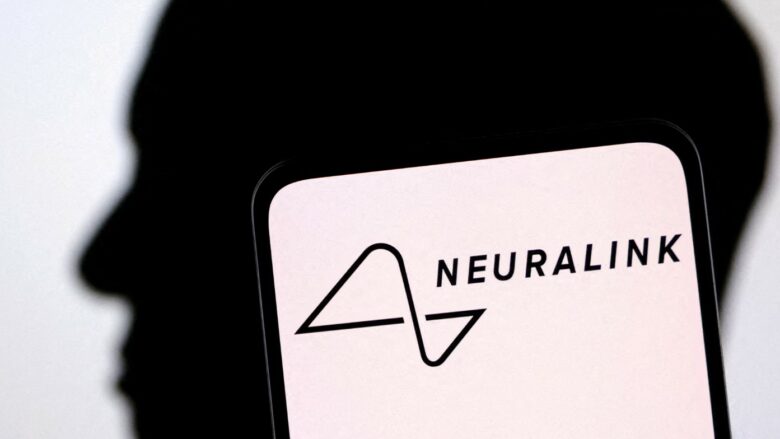 Neuralink i Elon Musk sapo i ka bërë njeriut të tretë një implant truri - priten deri në 30 implante të tjera në vitin 2025