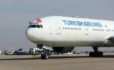 Aeroplani i parë i Turkish Airlines u ul në Siri për herë të parë në 13 vjet