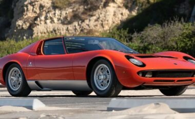 Një Lamborghini Miura e vitit 1967 shkon në ankand, pritet të shitet deri në 2.8 milionë dollarë