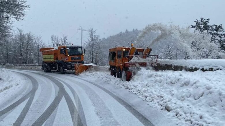 Komunikacioni në Maqedoni, borë në disa akse rrugore