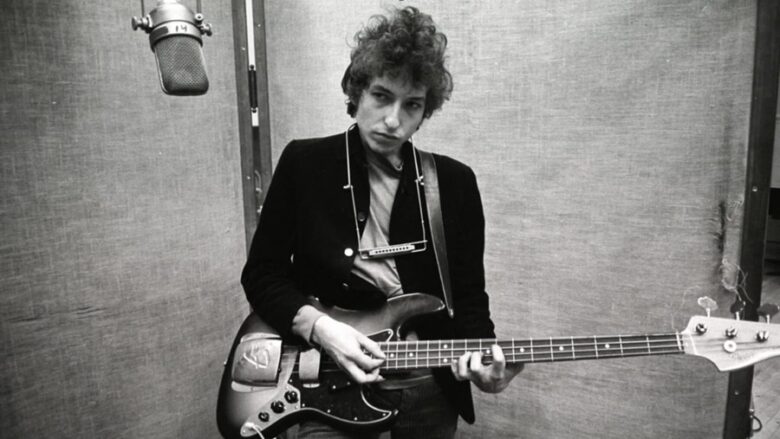 Dhjetë rastet kur Bob Dylan ishte figura më bezdisëse në skenën e rokut