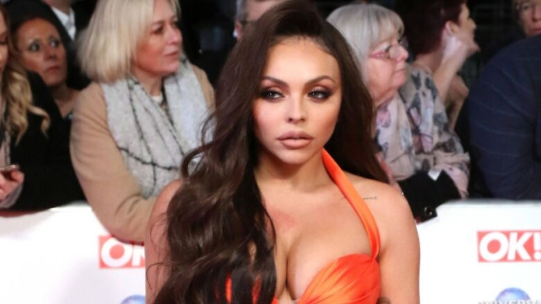 Jesy Nelson ndryshon mendim për mëmësinë: Këngëtarja shtatzënë me binjakë pas deklaratës së mëparshme