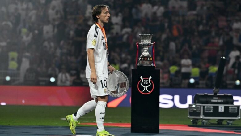 Luka Modric befason të gjithë me deklaratën e tij pas humbjes turpëruese ndaj Barcelonës