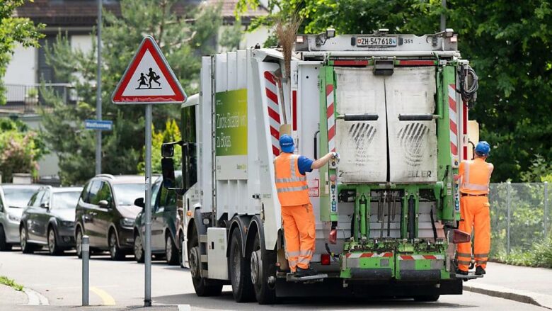 Zvicra do t'i dhurojë Prishtinës kamionë për mbledhjen e mbeturinave